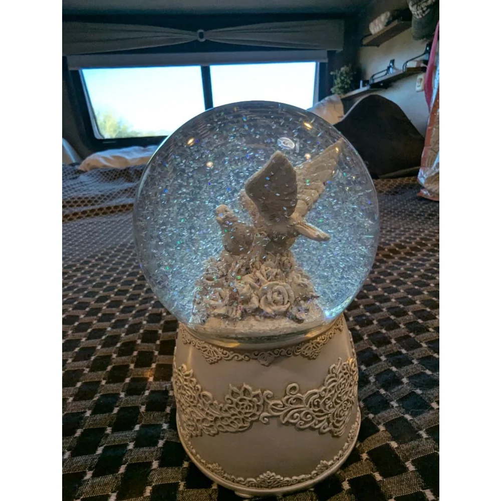 Wedding Holiday Decor White Doves Snow Globe with Light up ability